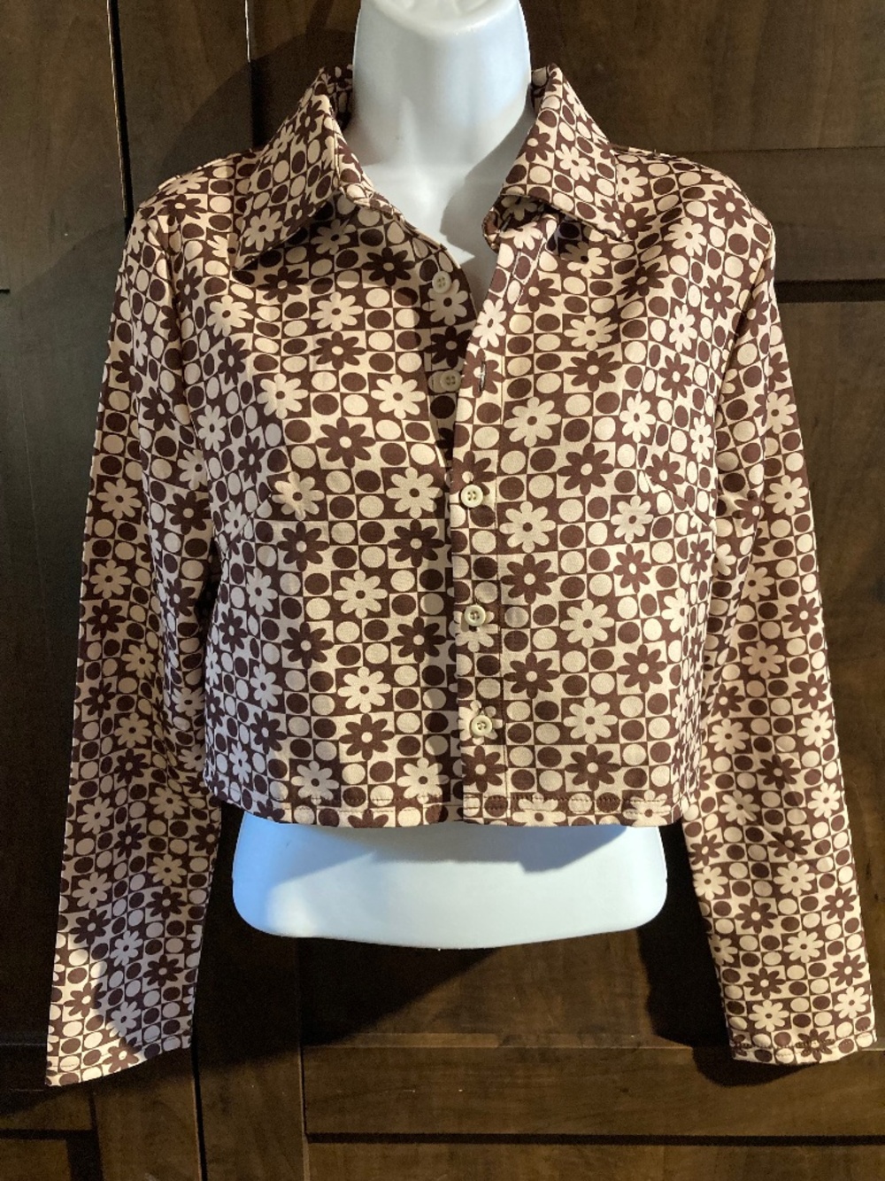 Long-Sleeved Retro Cropped Floral Print Shirt, Size L